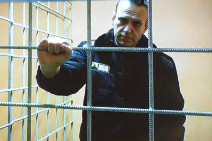 Bolnica: Doktori pokušavali spasiti Navalnog, reanimirali su ga više od 30 minuta