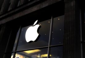 Apple primoran da se izvine zbog reklame za novi iPad