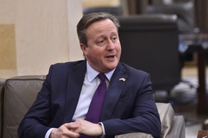 Cameron: Velika Britanija bi mogla priznati palestinsku državu prije mirovnog sporazuma s Izraelom