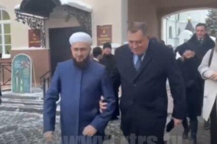 Dodik u Rusiji posjetio džamiju, ovako su ga dočekali