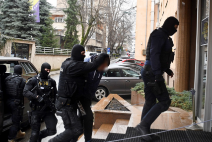 U Sarajevu uhapšen muškarac od ranije poznat nadležnim, prijetio policajcu