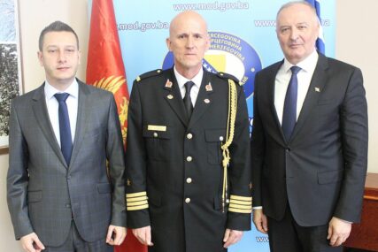 Helez i Goganović u nastupni posjet primili vojnog izaslanika Crne Gore