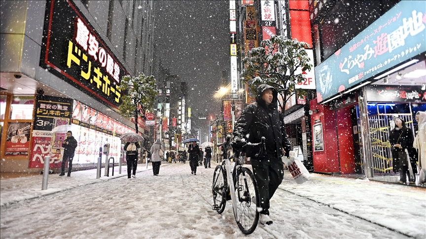 japan tokio padavine snijeg