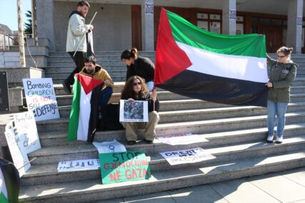 Kosovo: Simbolična akcija podrške Palestincima (FOTO)