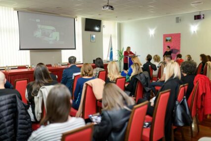 Mostar: Održana konferencija 'Unaprjeđenje znanja u poslovanju malih biznisa'