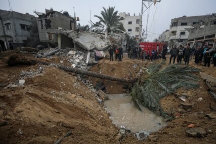 Veliki broj ubijenih u napadu za genocid optuženog Izraela na Deir Balah u Gazi