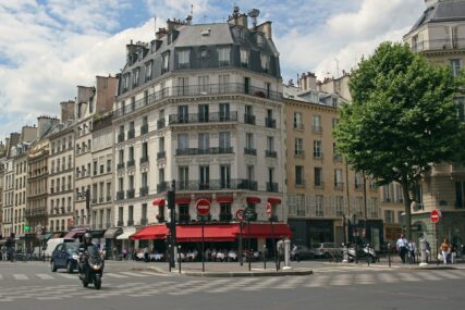 Parižani glasali da se velikim autima uvedu tri puta veće cijene parkiranja