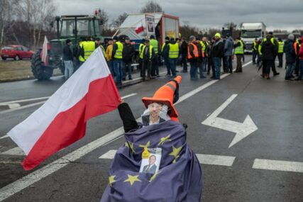 Poljska: Poljoprivrednici blokirali Wroclaw!