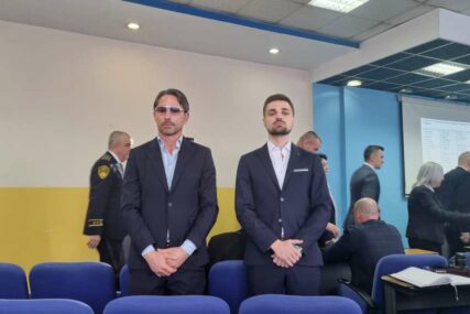 Članovi porodice Amre Kahrimanović okrenuli leđa zastupnicima u Skupštini TK