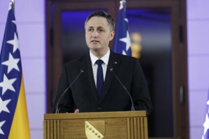 Bećirović: "Ispred nas je evroatlanska i evropska budućnost BiH. Skretanje s te putanje imalo bi fatalne posljedice"