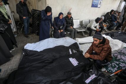 Izgledi za prekid vatre su slabi jer Izrael odbija pozive da poštedi Rafah