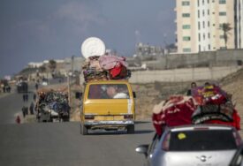 Palestinci obilježavaju godišnjicu 'Nakbe' dok hiljade bježe iz Rafaha u Gazi