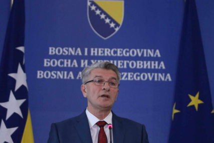 Mehmedović traži Nikšićevu ostavku: Srpski svet je dobio 75 posto struje