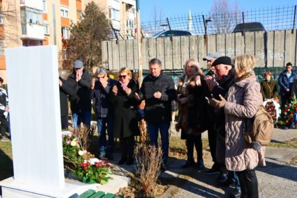 Obilježena 30. godišnjica masakra u ulici Oslobodilaca Sarajeva na Dobrinji