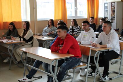 Dan školstva na bosanskom jeziku u Sandžaku: Izbor jezika je i izbor vlastite kulture i identiteta