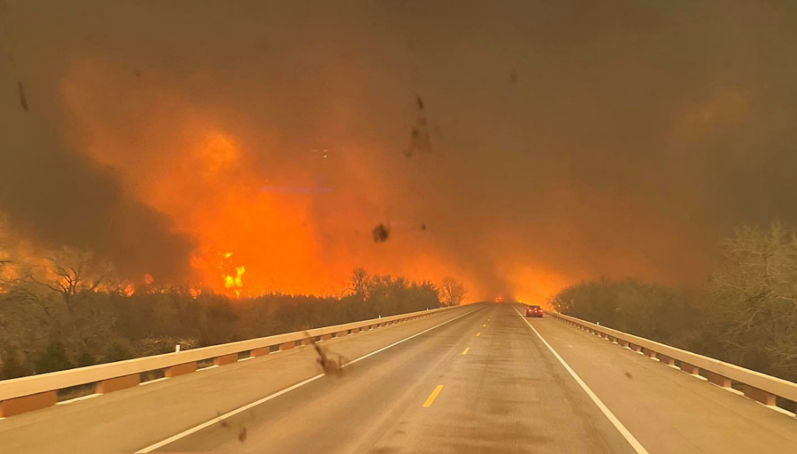 Veliki požari u Teksasu, vatra progutala 500.000 hektara zemlje (FOTO)