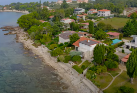 (VIDEO) Ovako izgleda obala kod Umaga. "Ovo je djelo stranaca, prednjače Slovenci"