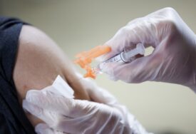 Srbijanska ministrica: Razmatramo vakcinisanje majki protiv hripavca