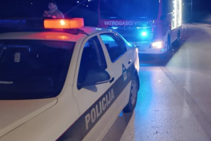 Teška noć u Visokom: Trojica mladića autom sletjela u rijeku Bosnu