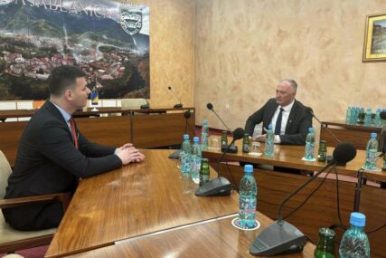 Ministar odbrane Zukan Helez u posjeti Jablanici  povodom Dana općine