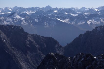 U švicarskim Alpima nestalo šest skijaša: U toku akcija potrage i spašavanja