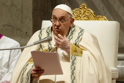 Papa Franjo u poruci 'Urbi et Orbi' pozvao na primirje u Gazi i oslobađanje talaca