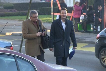 Zeljković i ekipa: Svjedokinja u suzama tvrdi da nije znala šta potpisuje