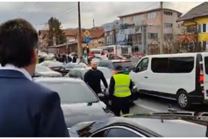 Nedeljko Elek napravio incident ispred Suda BiH, reagovao Ramo Isak (VIDEO)