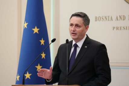 Bećirović upućuje poruku Vučiću: Glavni problem u BiH nije Dodik, nego Vučić