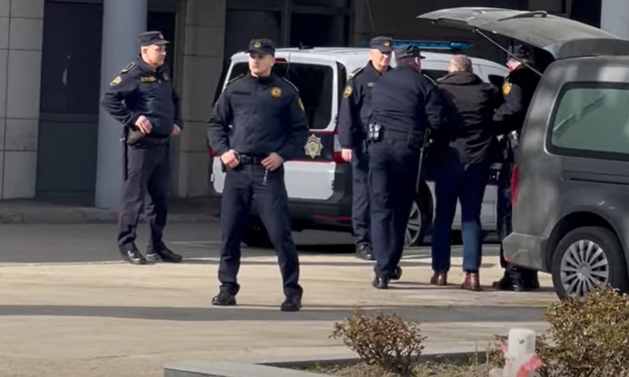 Elvis Ćustendil, ubica Amre Kahrimanović, doveden u Kantonalni sud u Tuzli