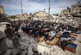 IMA LI KRAJA IZRAELSKIM ZLOČINIMA? Broj ubijenih Palestinaca porastao na 30.228 osoba