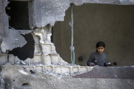 Hamas: Izrael oštetio bolnicu Shifa, minira okolne zgrade