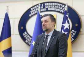 Konaković o Rezoluciji o Srebrenici: Osnovna borba Vučića je da se genocid i dalje može negirati
