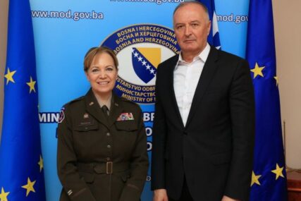 Komandantica NATO Štaba Sarajevo McGahа u posjeti MO BiH: Važan je rezervni sastav OS BiH