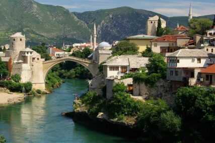 Muftijstvo mostarsko pozvalo Grad da ne ignorira postojanje muslimana u Mostaru