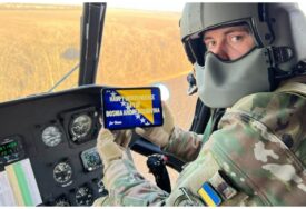 Posebna čestitka! U helikopteru iznad Ukrajine sa zastavom Bosne i Hercegovine