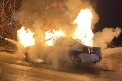 policijsko auto pozar