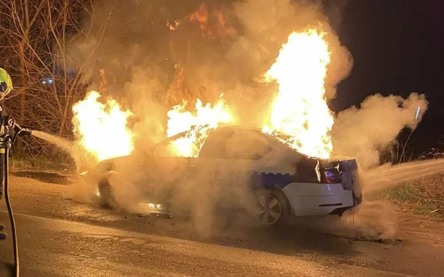 policijsko auto pozar