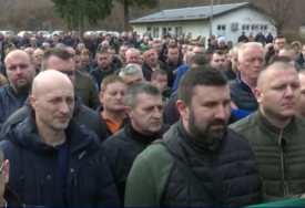 Počeo protest nezadovoljnih radnika: Traže odlazak Serdarova