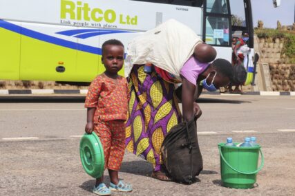 Velika Britanija: Plan deportovanja izbjeglica u Ruandu mogao bi koštati više od 600 miliona funti