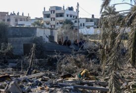 Najmanje 35 Palestinaca ubijeno u izraelskim napadima u Rafahu u protekla 24 sata