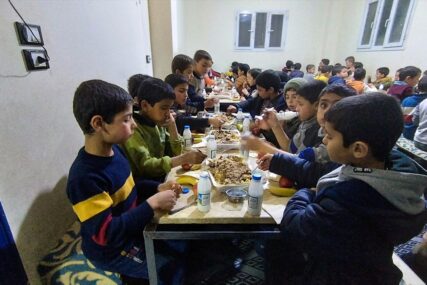 MFS-EMMAUS organizuje iftare za djecu sirotišta Kanaf u Siriji (FOTO)