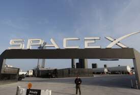 Dionice SpaceX-a rastu nakon velikog pada iako insajderi mogu početi prodavati
