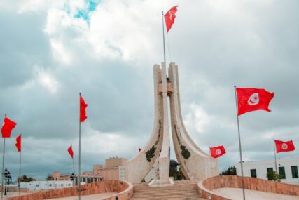 Tunis: Izrečene smrtne kazne četvorici osuđenika zbog ubistva političara 2013.