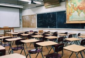 Roditelji u strahu: Učenik najavio dolazak u školu sa spiskom i oružjem, nezadovoljan ocjenom