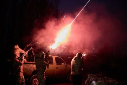 Češka: Prikupljeno dovoljno sredstava za kupovinu 300.000 artiljerijskih granata za Ukrajinu