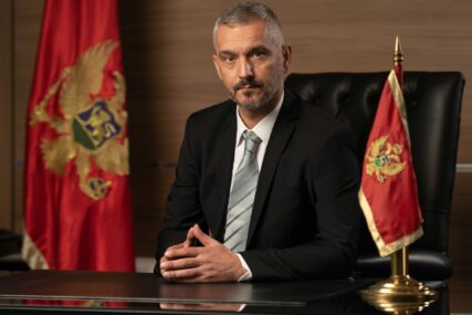 Vlada Crne Gore smijenila direktor Uprave policije