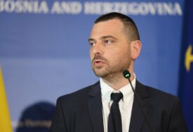 Magazinović: Nikada se političari više nisu krili iza vjere, a nikada više kriminala