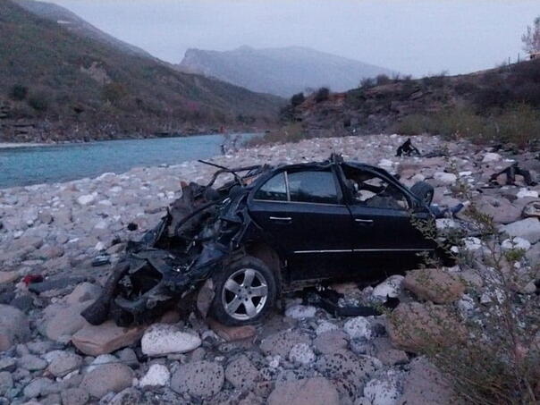 rijeka vjosa pad automobila nesreća 