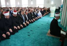 Klanjan bajram-namaz širom BiH, centralna svečanost održana u Gazi Husrev-begovoj džamiji